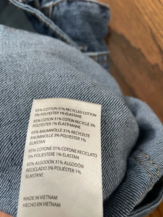 Pilcro The Wanderer Petite Mid-Rise Relaxed Jeans - Picture 6 of 7